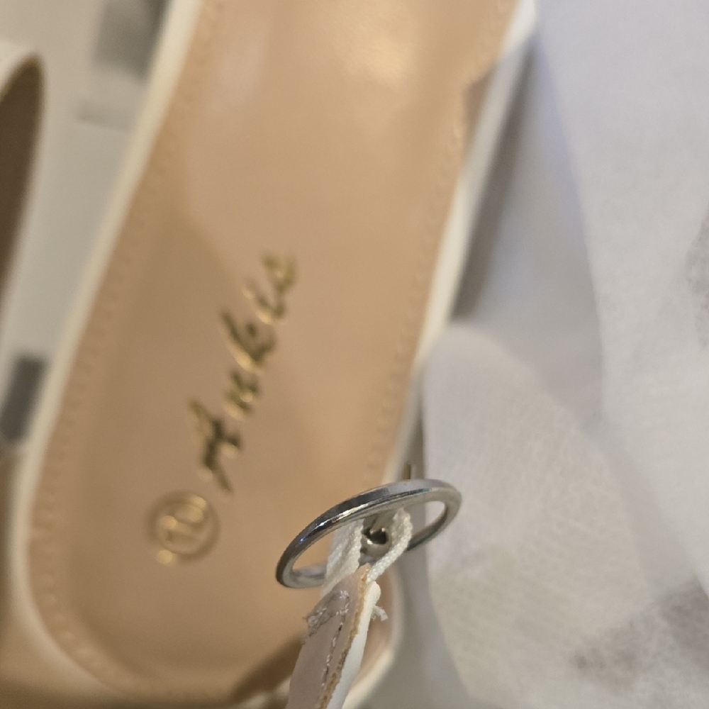 New Ankis Women's Sandals size 10 - Picture 2 of 4